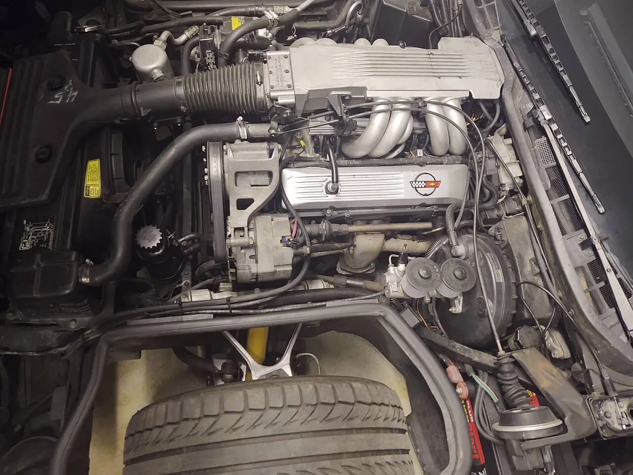 Doorsnede van de LT7 twin-turbo V8 motor uit de Chevrolet Corvette C8 ZR1 2025